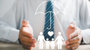 impact of economic factors on participating whole life insurance policies